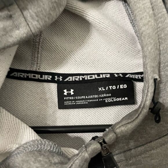 Under Armour full zip jacket - Picture 3 of 8